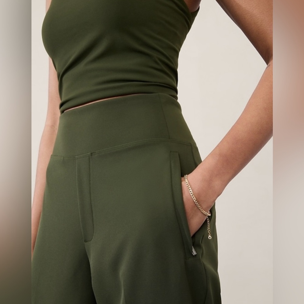 NWT-Athleta Aspen Olive  Endless Pant, Size 2 - Picture 2 of 9
